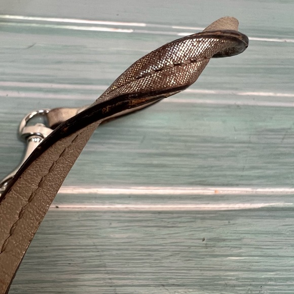 Coach Wristlet Gold Metallic - Picture 9 of 9